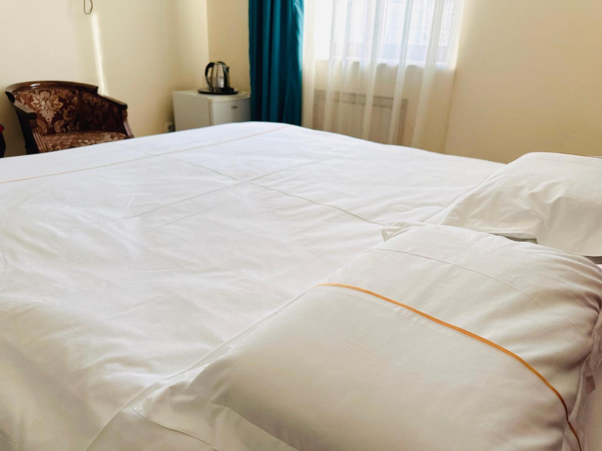 Sd Hotel Ереван Екстериор снимка