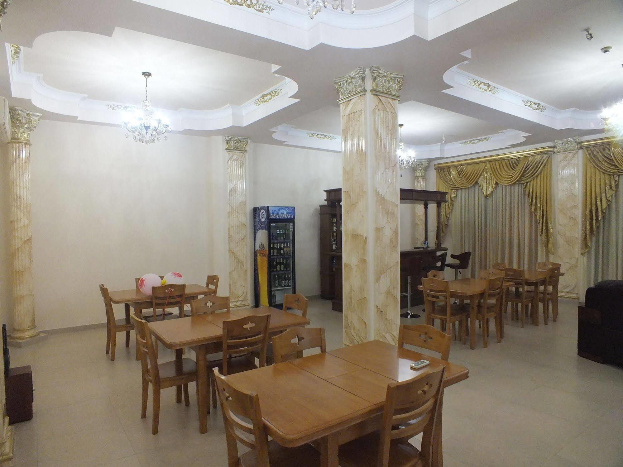 Sd Hotel Ереван Екстериор снимка