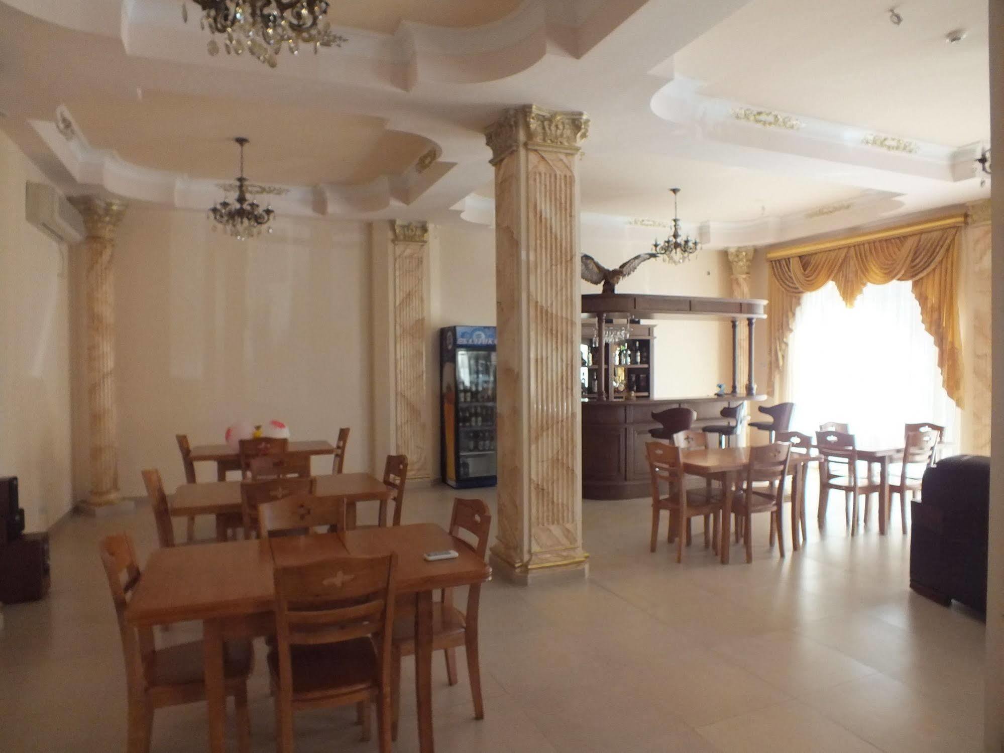 Sd Hotel Ереван Екстериор снимка